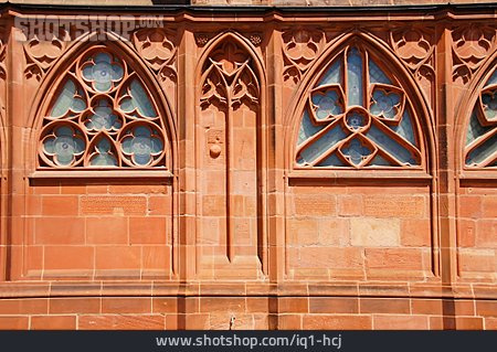 
                Kirchenfenster, Katharinenkirche                   