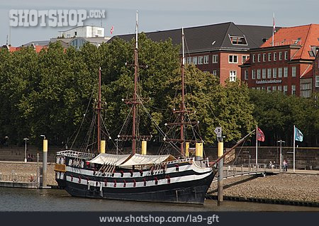 
                Segelschiff, Kanonenboot, Bremen, Dreimaster                   