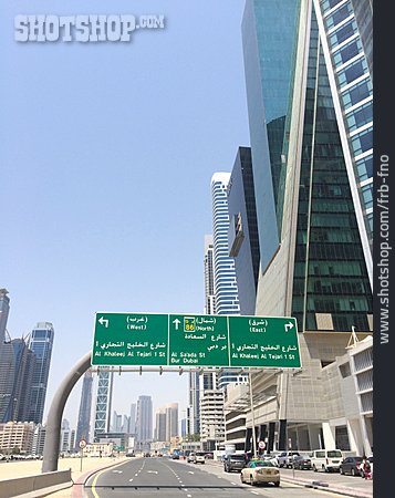 
                Dubai, Straßenverkehr                   