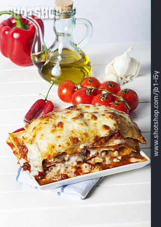 
                Italienische Küche, Lasagne                   