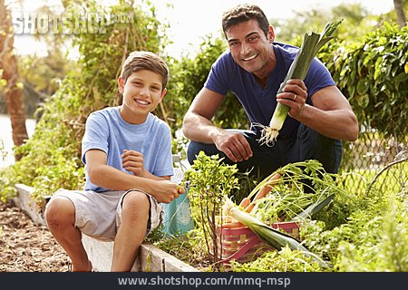 
                Vater, Gartenarbeit, Sohn                   