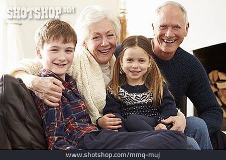 
                Großeltern, Generation, Enkelkinder                   