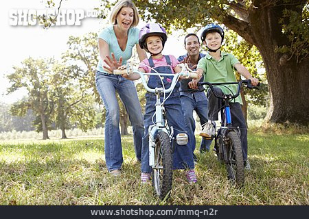 
                Junge, Mädchen, Radfahren                   