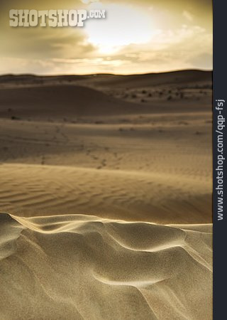 
                Wüstenlandschaft, Oman, Ramlat Al-wahiba                   