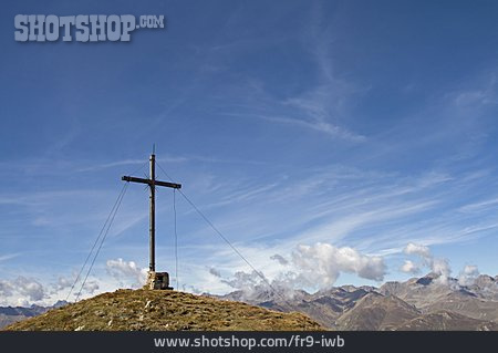 
                Gebirge, Gipfelkreuz, Samnaungruppe                   