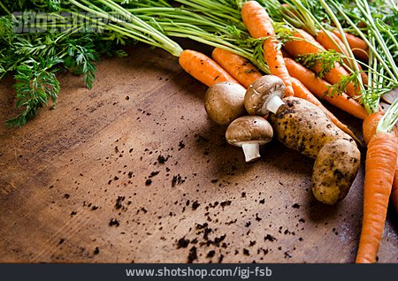 
                Karotten, Kartoffeln, Rohkost, Champignons                   