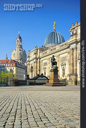 
                Dom, Dresden, Frauenkirche                   