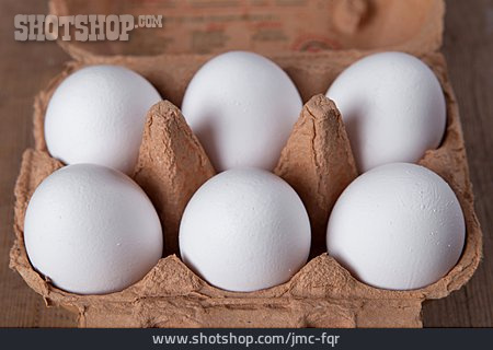 
                Hühnerei, Eierkarton, Backzutat                   
