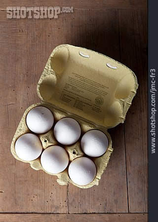 
                Hühnerei, Eierkarton, Bioeier                   