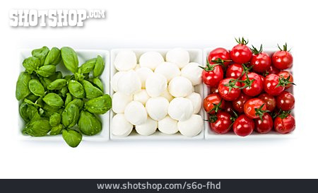 
                Basilikum, Tomaten, Mozzarella, Italienische Flagge                   