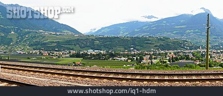 
                Tirol, Vinschgau, Bahnstrecke                   