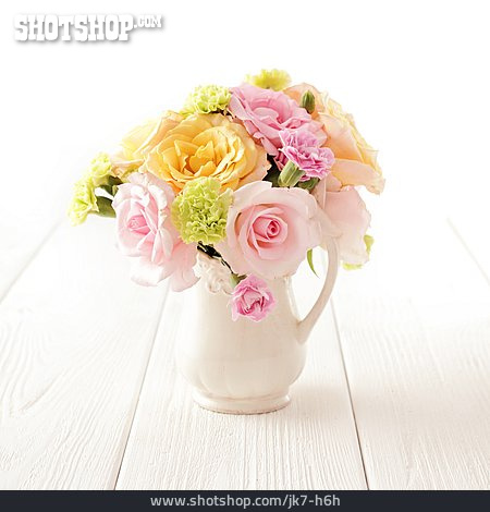 
                Blumenstrauß, Blumenvase                   