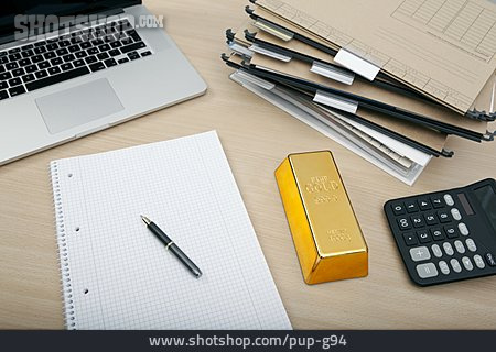 
                Schreibtisch, Buchhaltung, Aktenordner, Schreibblock, Goldbarren                   