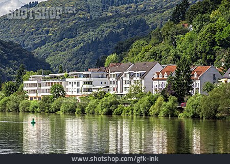 
                Heidelberg, Neckar                   
