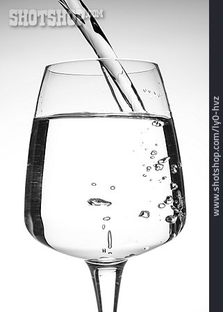 
                Wasser, Glas, Mineralwasser, Wasserglas                   