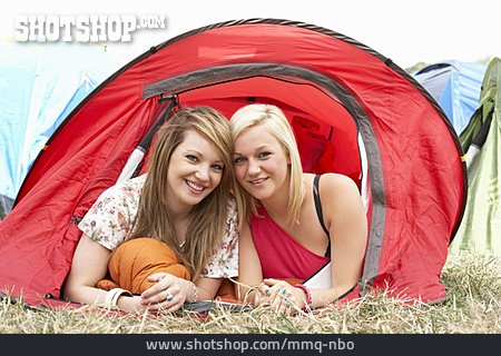
                Freundschaft, Camping                   