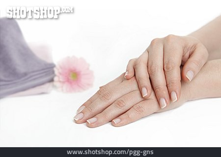 
                Maniküre, Aromatherapie, Handpflege                   