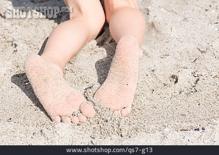 
                Kind, Sand, Füße, Sommerferien                   