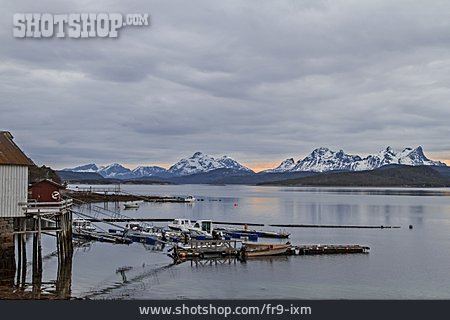 
                Hafen, Norwegen, Fjord, Presteidfjord                   