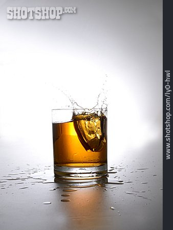 
                Cognac, Whisky, Whiskyglas                   
