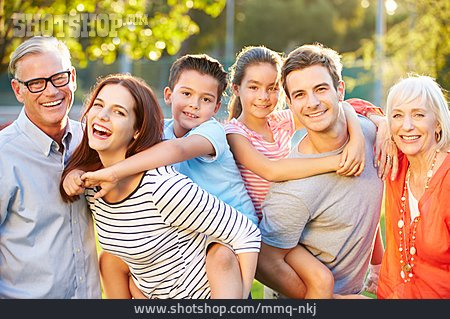 
                Glücklich, Familie, Familienportrait                   