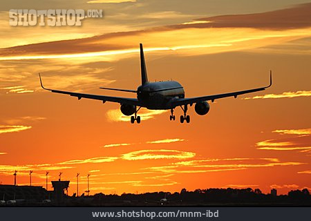 
                Sonnenuntergang, Flugzeug, Flugreise                   