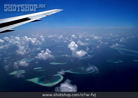 
                Flugzeug, Flug, Tragfläche, Urlaubsreise, Malediven                   