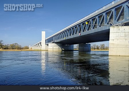 
                Brücke, Kanalbrücke Magdeburg                   