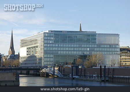
                Hamburg, Deichtor-center                   