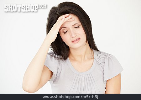 
                Junge Frau, Kopfschmerzen, Migräne, Stress                   