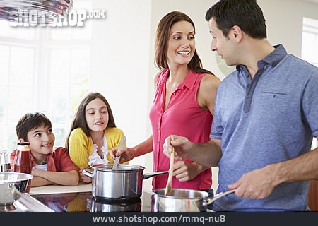 
                Eltern, Kochen, Familie                   