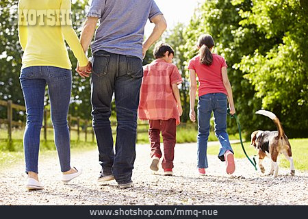 
                Eltern, Freizeit, Spaziergang, Familie                   