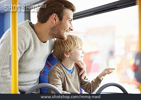 
                Personenbeförderung, öffentliche Verkehrsmittel, Bus                   