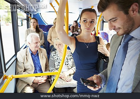 
                Personenbeförderung, öffentliche Verkehrsmittel, Nahverkehr                   