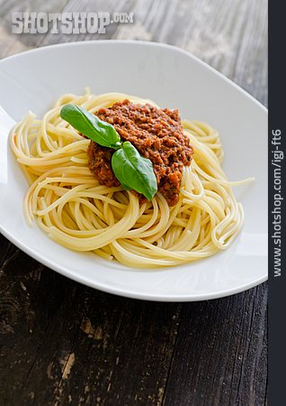 
                Spaghetti, Pasta, Tomatenpesto                   