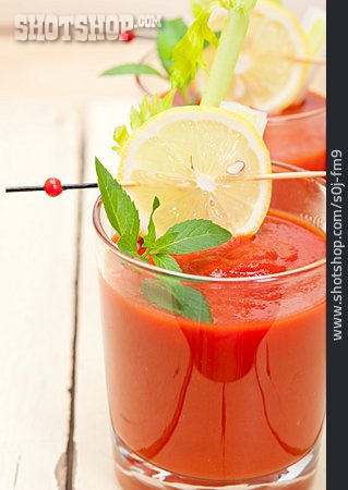 
                Tomatensaft, Bloody Mary                   