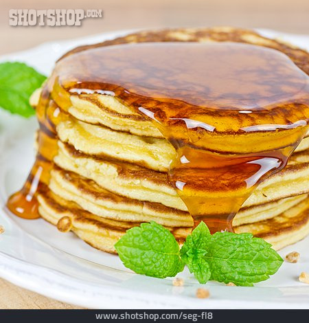 
                Pfannkuchen, Amerikanische Küche, Pancakes                   