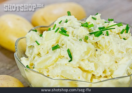 
                Kartoffelsalat, Deutsche Küche, Kartoffelgericht                   