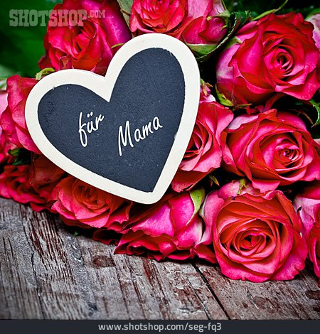
                Muttertag, Rosenstrauß, Blumengeschenk                   
