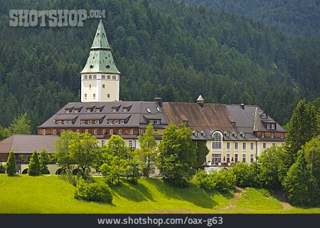 
                Schloss Elmau, Schlosshotel                   