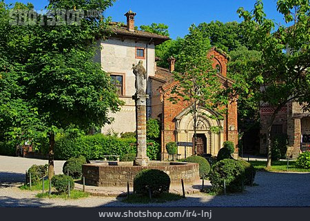 
                Villa, Grazzano Badoglio                   