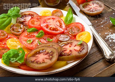 
                Basilikum, Tomatenscheibe, Tomatensalat                   