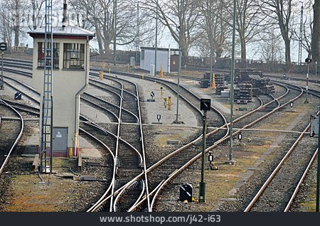 
                Schienenverkehr, Gleise, Bahnhof                   