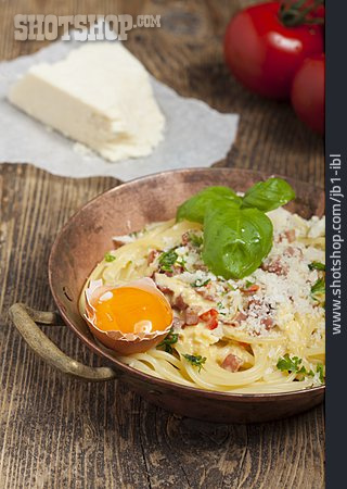
                Spaghetti, Angerichtet, Pfannengericht, Carbonara                   