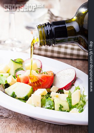 
                Zubereitung, Olivenöl, Gemischter Salat                   