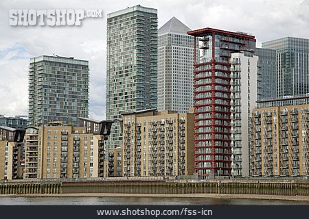 
                London, Banken, Canary Wharf                   