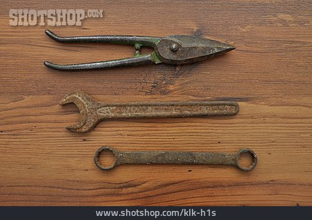 
                Adjustable Wrench, Spanner, Tinner Snips                   