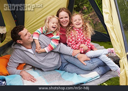 
                Zelten, Camping, Familienurlaub                   