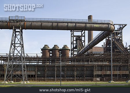 
                Stahlwerk, Industrieruine                   