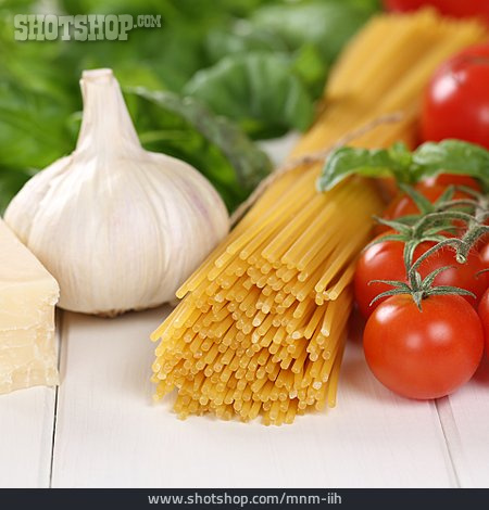 
                Zutaten, Spaghetti, Italienische Küche                   